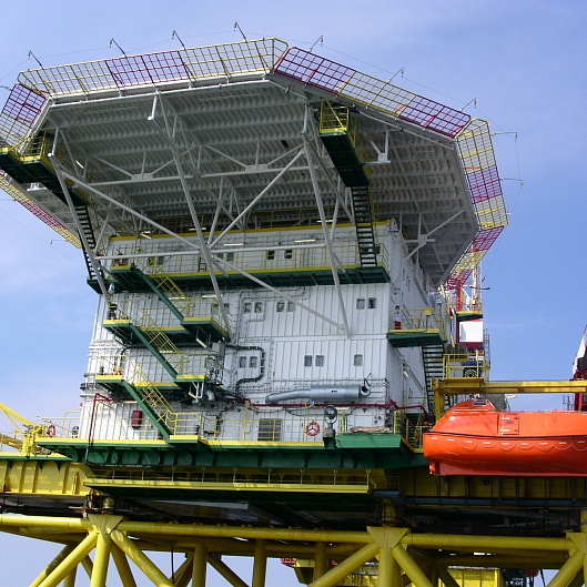 Морская ледостойкая стационарная платформа (МЛСП) Д-6 для месторождения Кравцовское