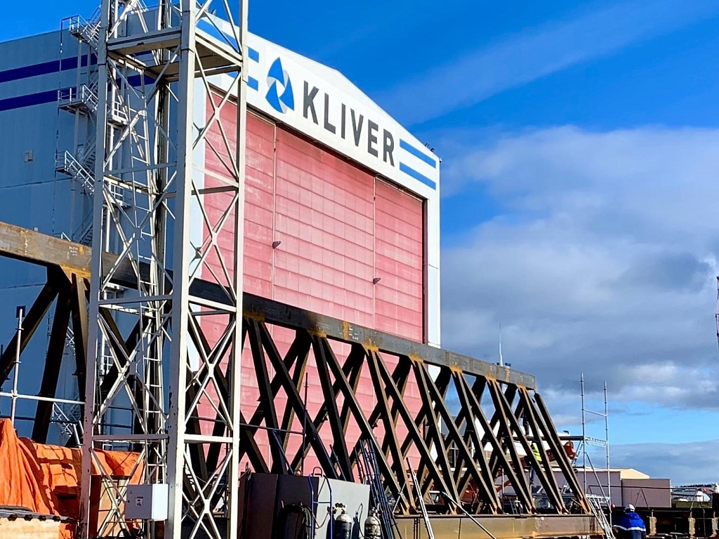 В августе 2019 года завод ООО «Кливер» заключил договор с ООО «Ультрамар»