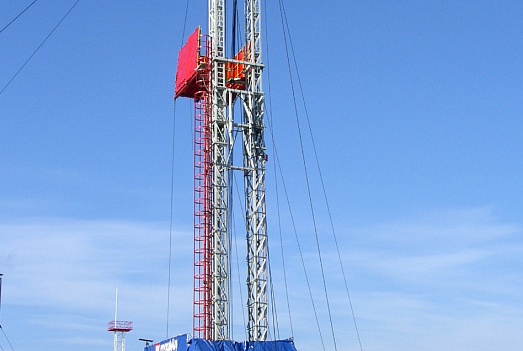 Mobile drilling rigs of 160 ton capacity